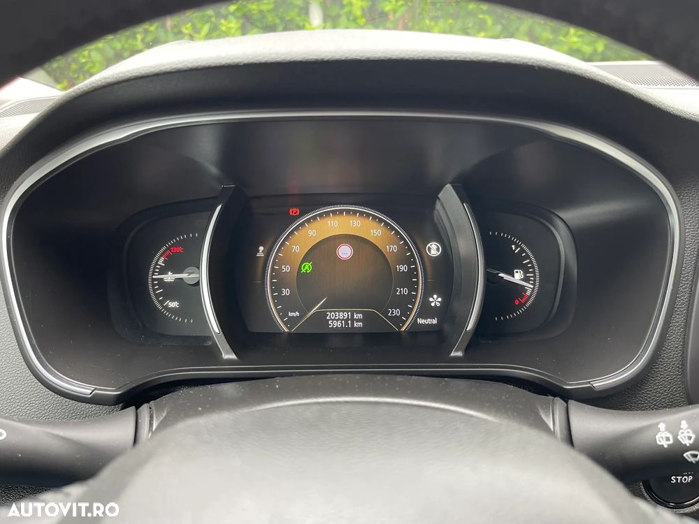 Renault Megane Grandtour ENERGY dCi 110 INTENS - 25