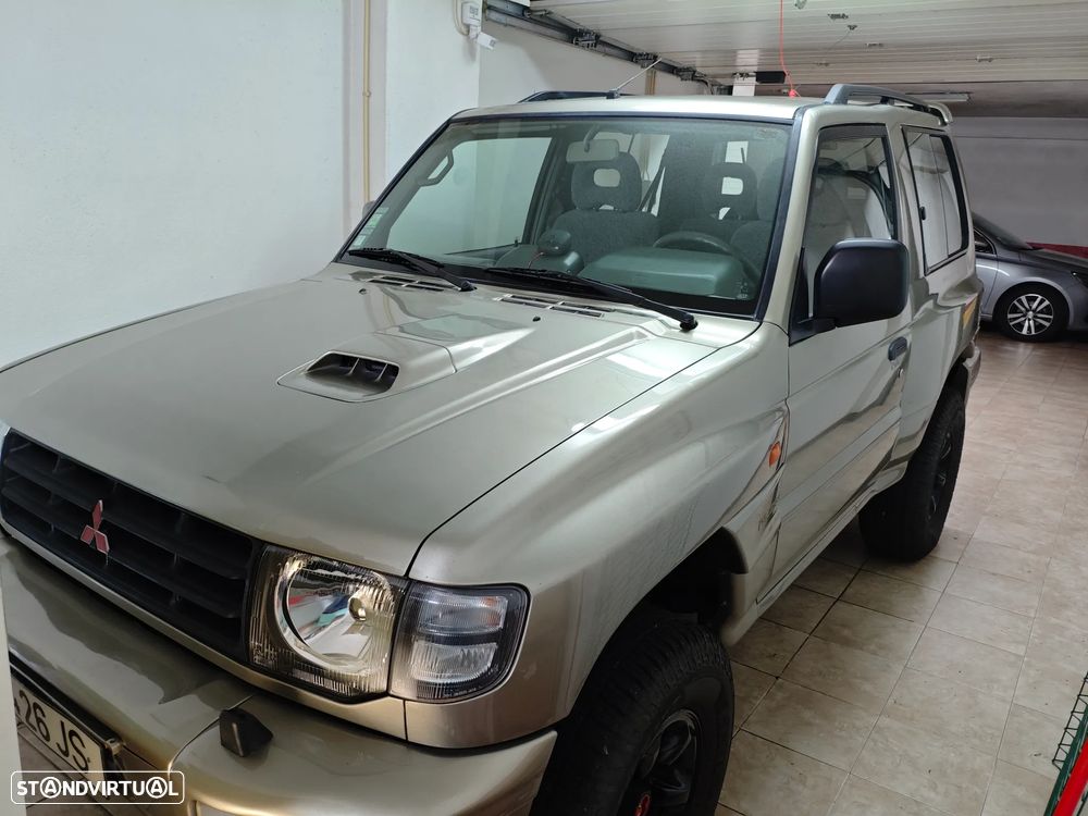 Mitsubishi Pajero 2.8 TD GLS - 23