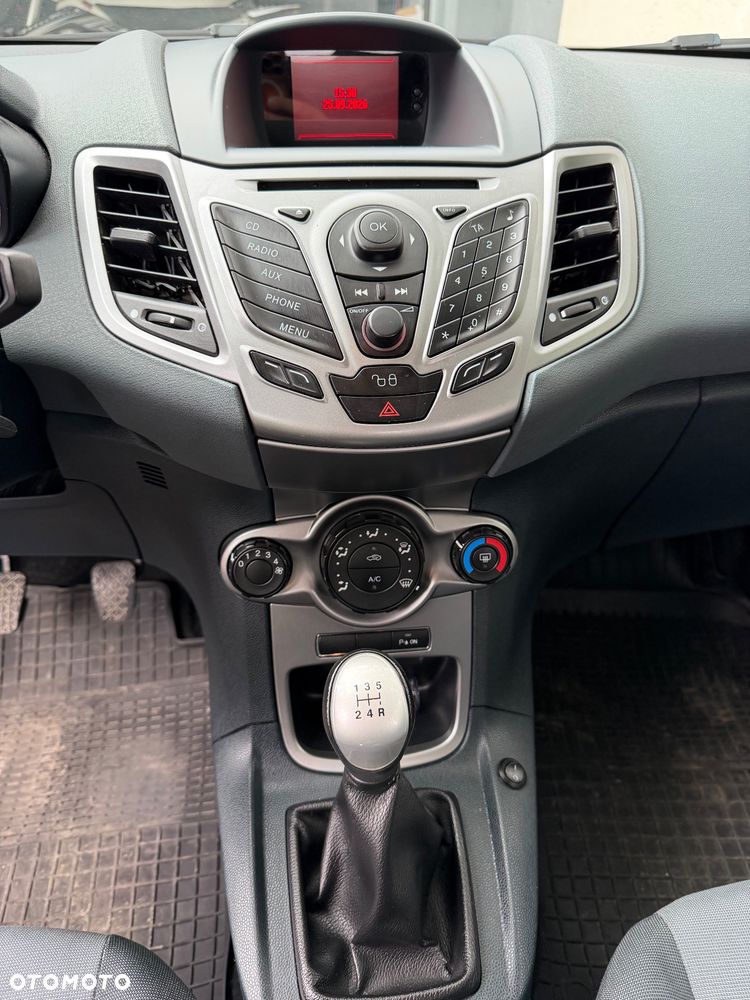 Ford Fiesta 1.6 TDCI Style - 8