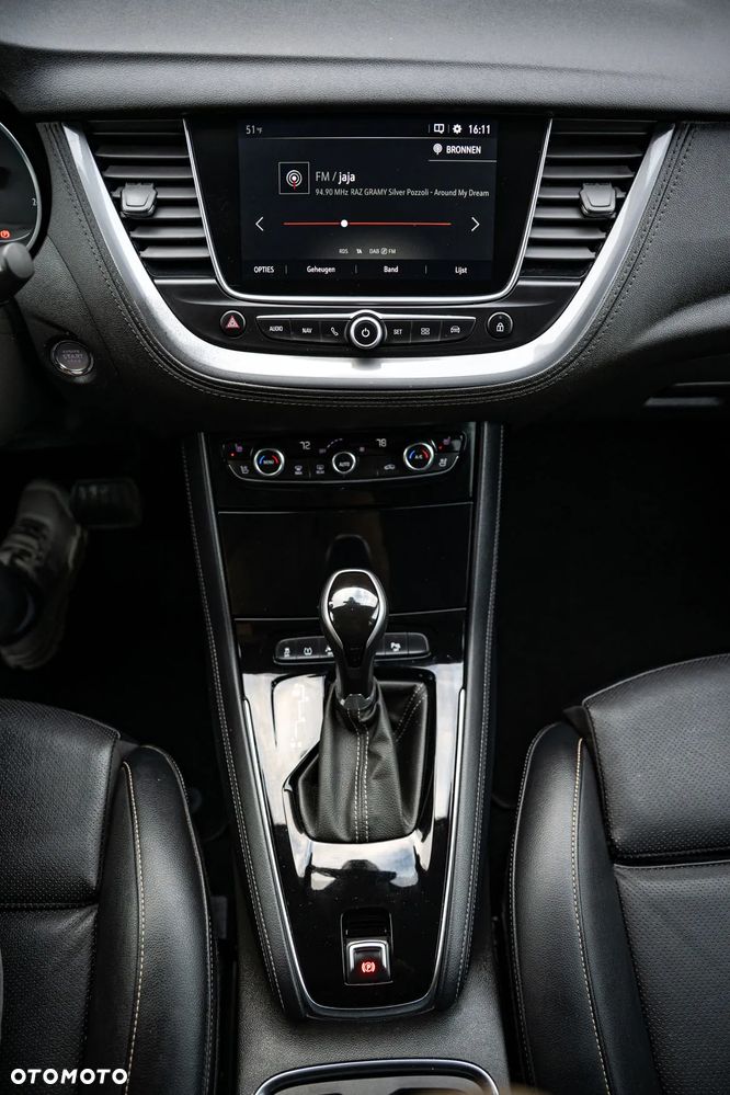 Opel Grandland X 1.2 Start/Stop Automatik Business INNOVATION - 14