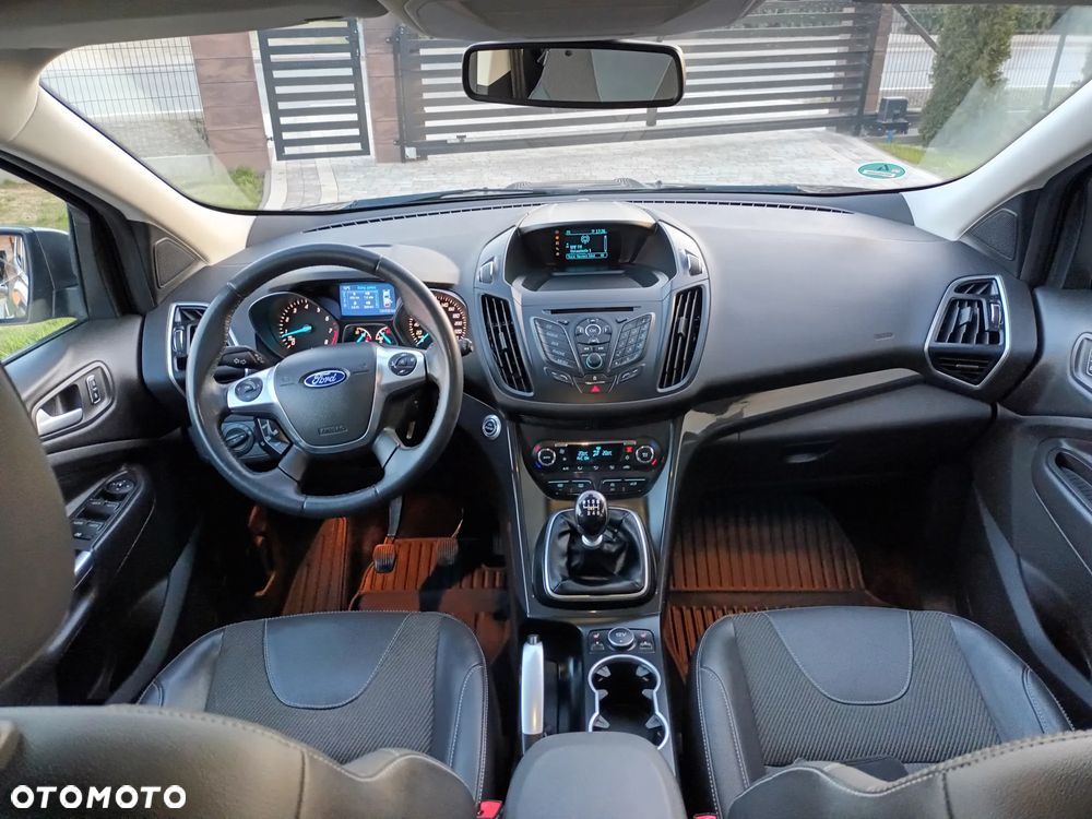 Ford Kuga 1.6 EcoBoost 2x4 Titanium - 20