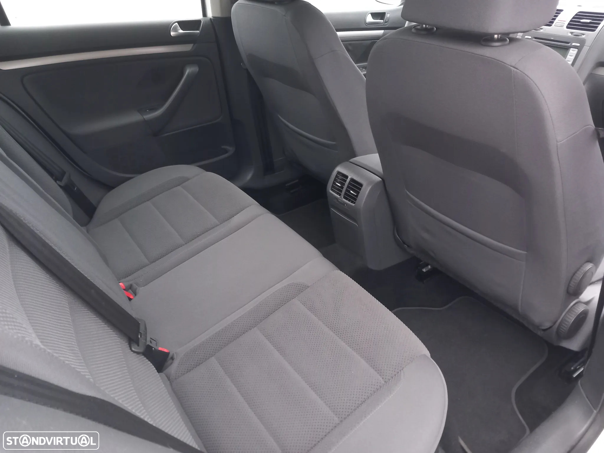 VW Golf 1.4i Confortline - 12