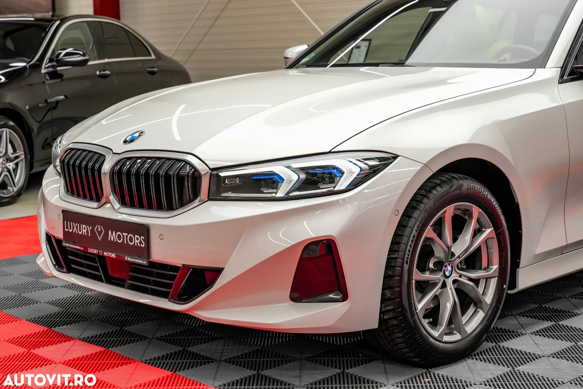 BMW Seria 3 318d Touring Aut. M Sport - 16