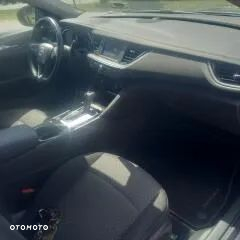 Opel Insignia - 10