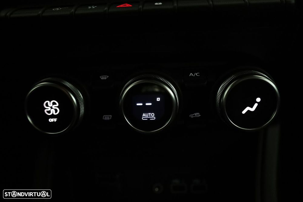 Renault Captur 1.0 TCe Techno Bi-Fuel - 13