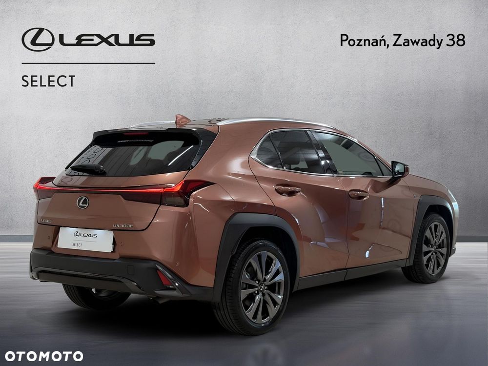 Lexus UX 300h F Sport Design - 2