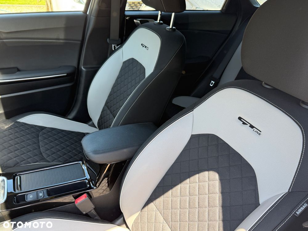 Kia ProCeed 1.4 T-GDI OPF GT LINE - 28