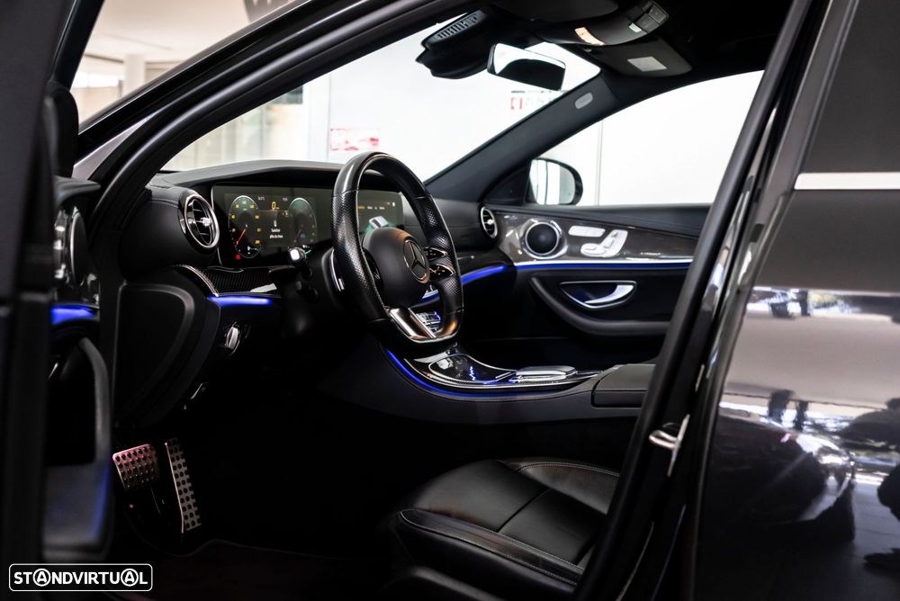 Mercedes-Benz E 300 - 11