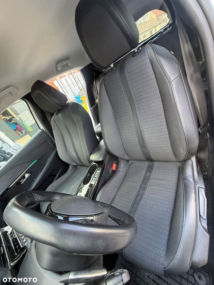 Peugeot 208 1.2 PureTech Allure Pack S&S EAT8 - 11