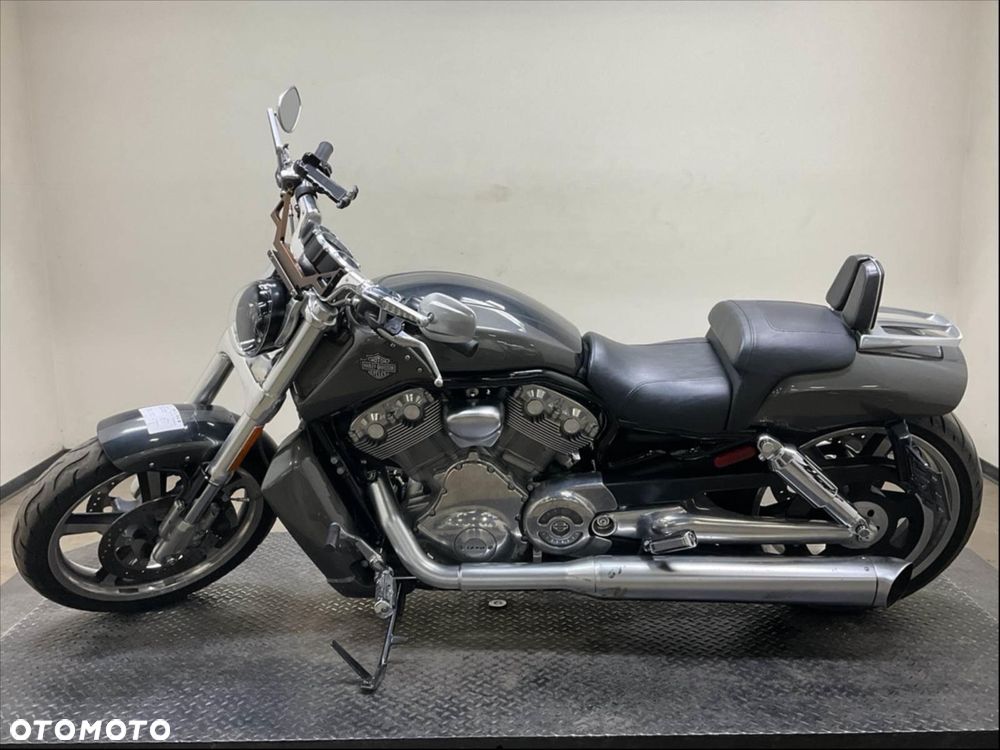 Harley-Davidson V-Rod Muscle - 17