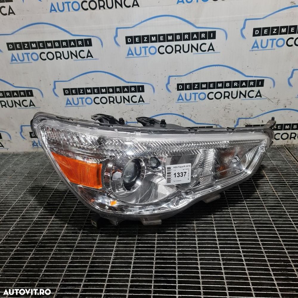 Far Dreapta Mitsubishi ASX Facelift 2016 2016 - 2018 SUV 4 Usi (1337) Cu lupă - 1