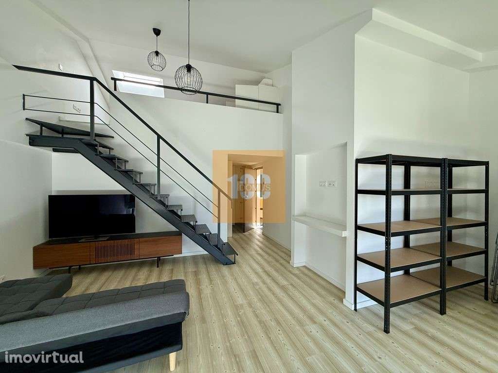 T1 duplex na Rua Miguel Bombarda - Grande imagem: 3/16