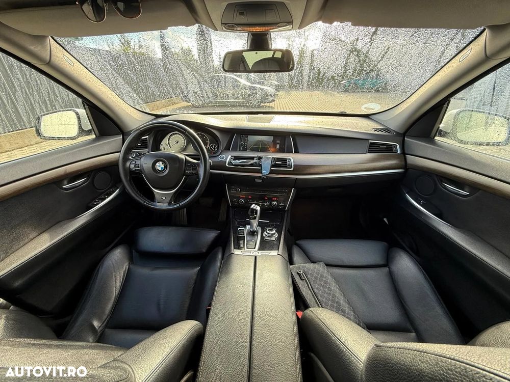 BMW Seria 5 530d xDrive Gran Turismo - 8
