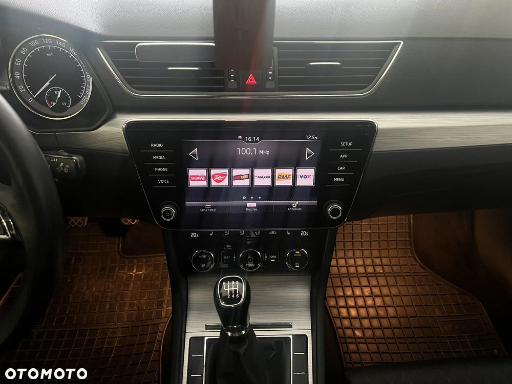 Skoda Superb 2.0 TDI Ambition - 13