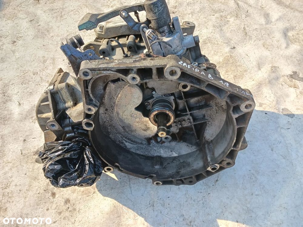 Skrzynia biegów M32 Opel Zafira B Astra H Signuum 1.9 CDTI 120km 150km 6 biegów GWARANCJA - 1