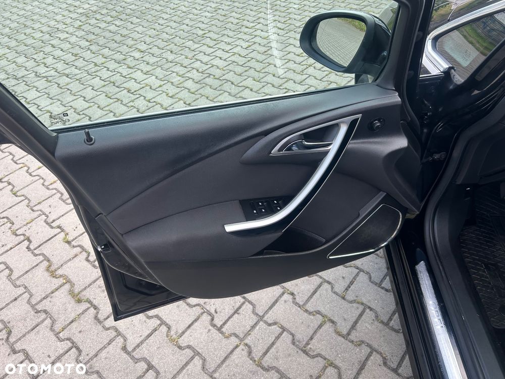 Opel Astra 1.6 Turbo - 9