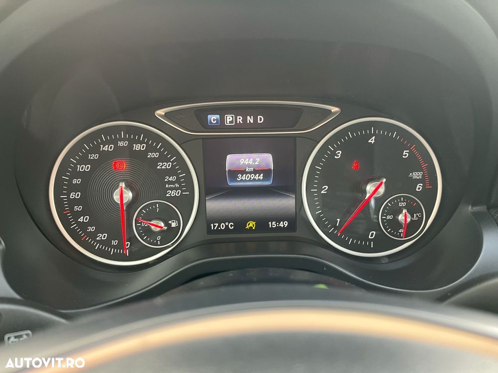 MERCEDES-BENZ A-Class 2018 — imagine 8