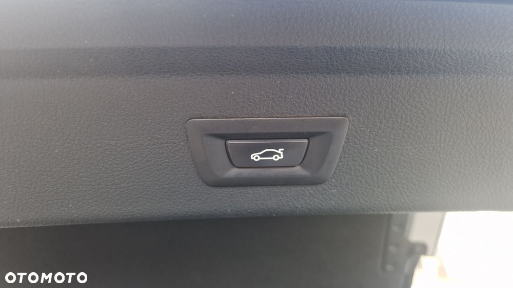 BMW 3GT 320i GPF Business Edition - 15