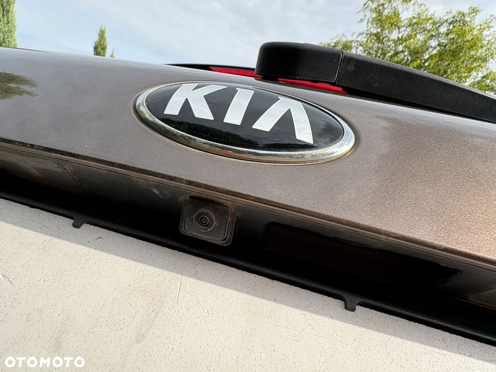 Kia Ceed - 9