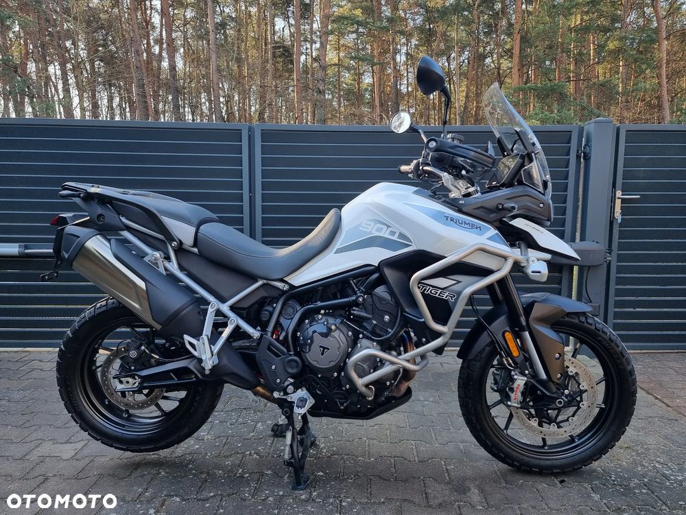 Triumph Tiger - 1