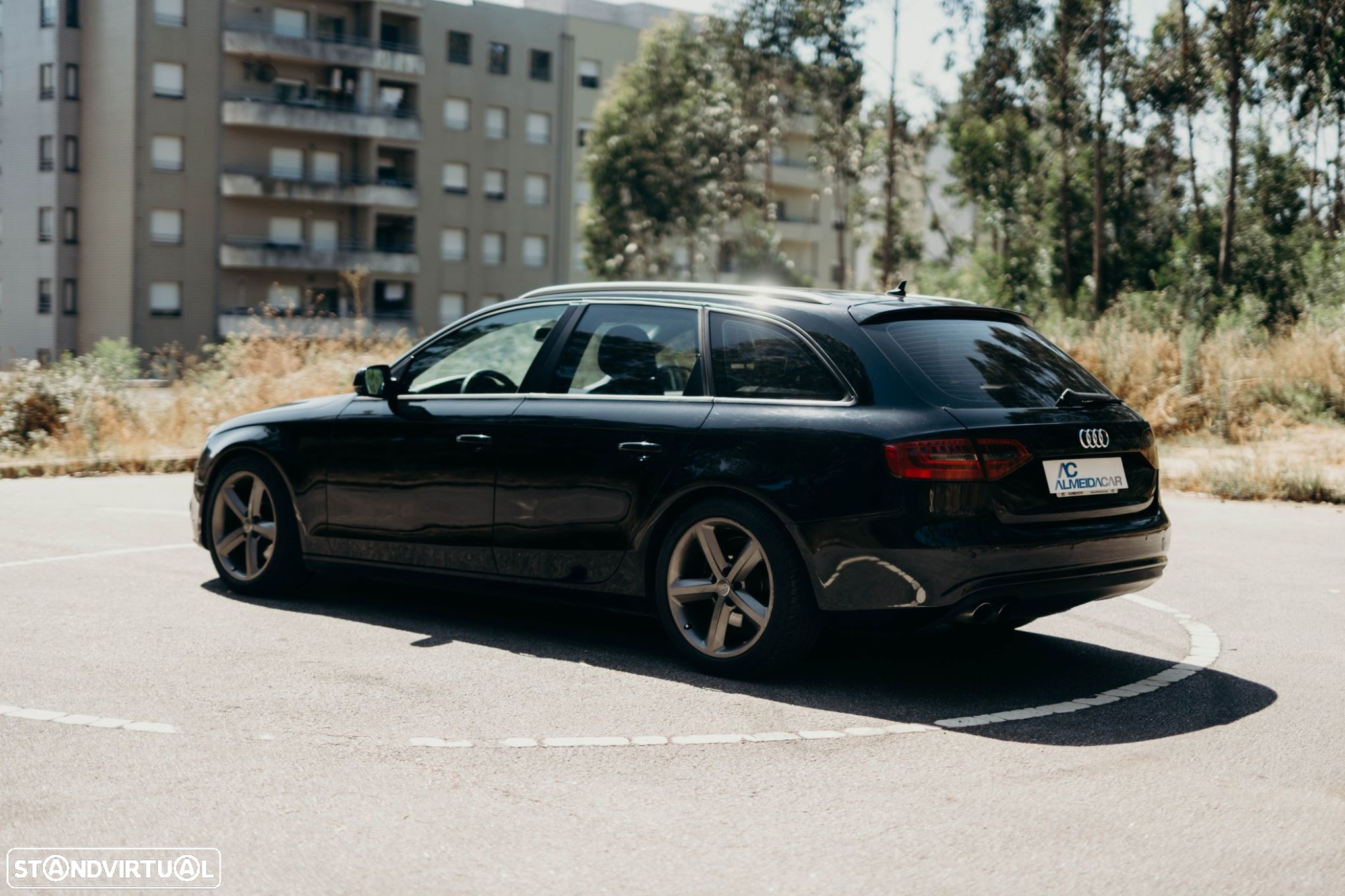 Audi A4 Avant 2.0 TDI Business Line Advance - 12