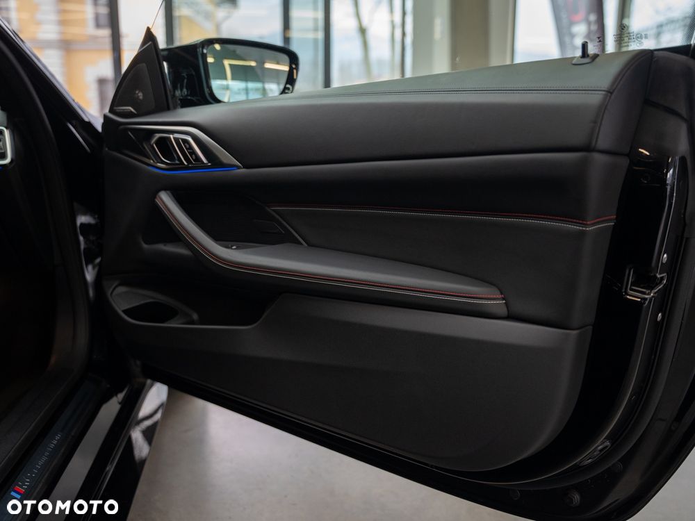 BMW M4 Competition M xDrive sport - 31