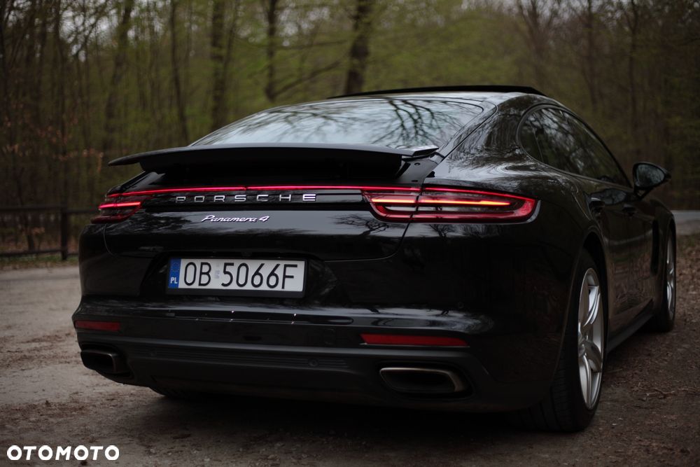 Porsche Panamera 4 - 7