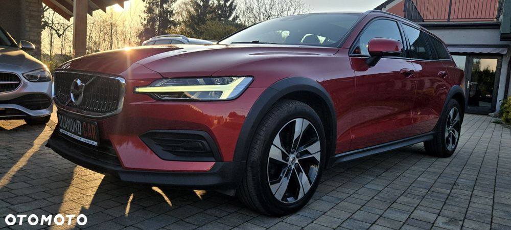 Volvo V60 Cross Country D4 AWD Geartronic Pro - 2