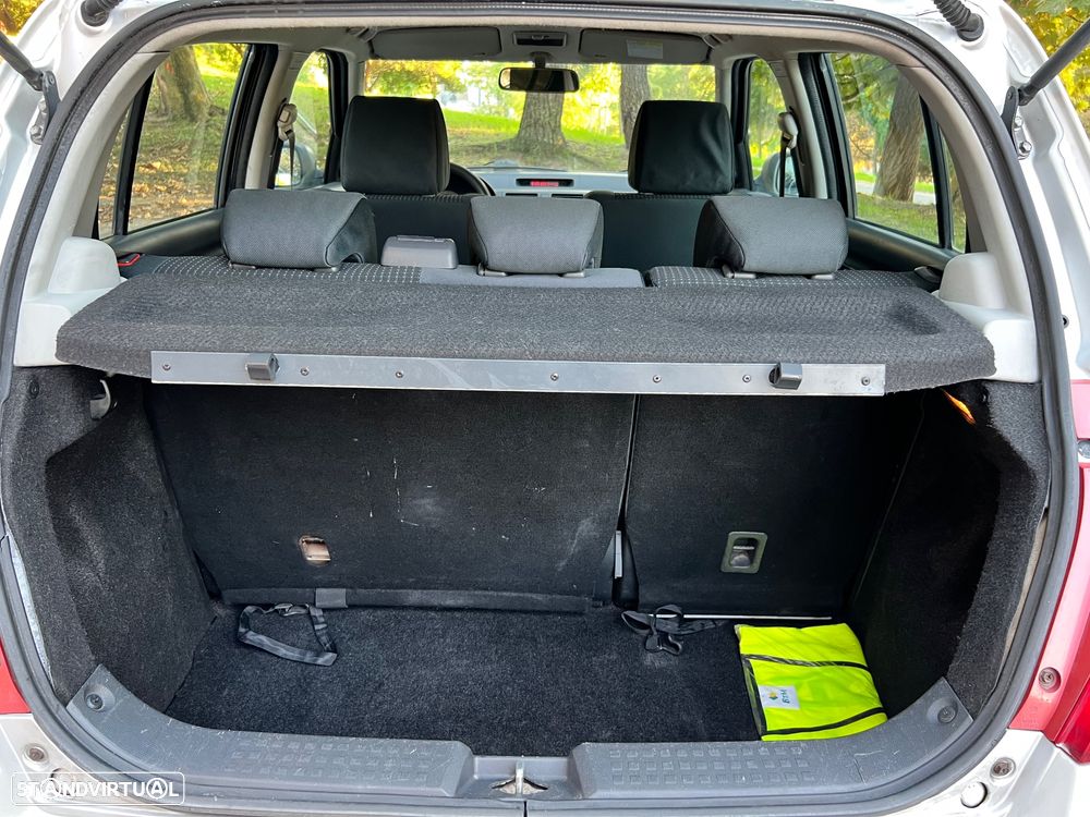 Suzuki Swift 1.3 DDiS GLX - 10