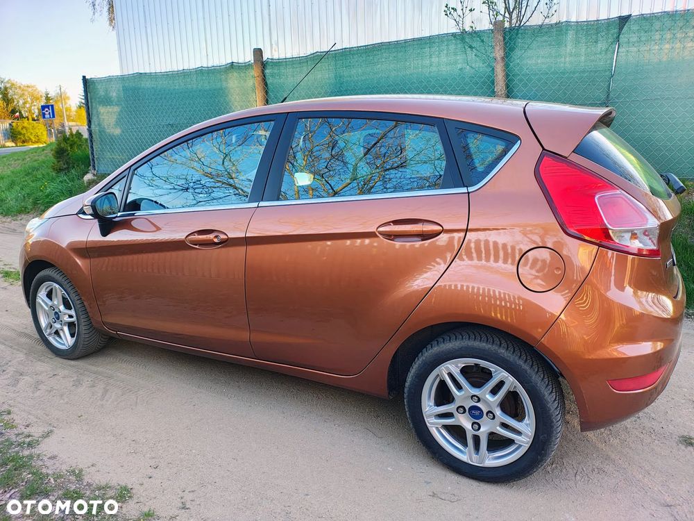 Ford Fiesta 1.5 TDCi Champions Edition - 4