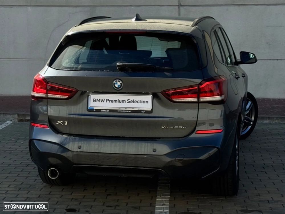 BMW X1 xDrive25e M Sport - 4