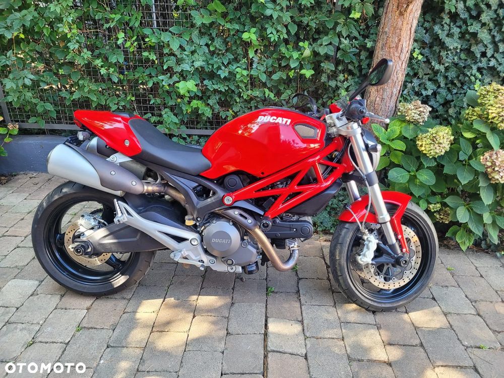Ducati Monster - 1