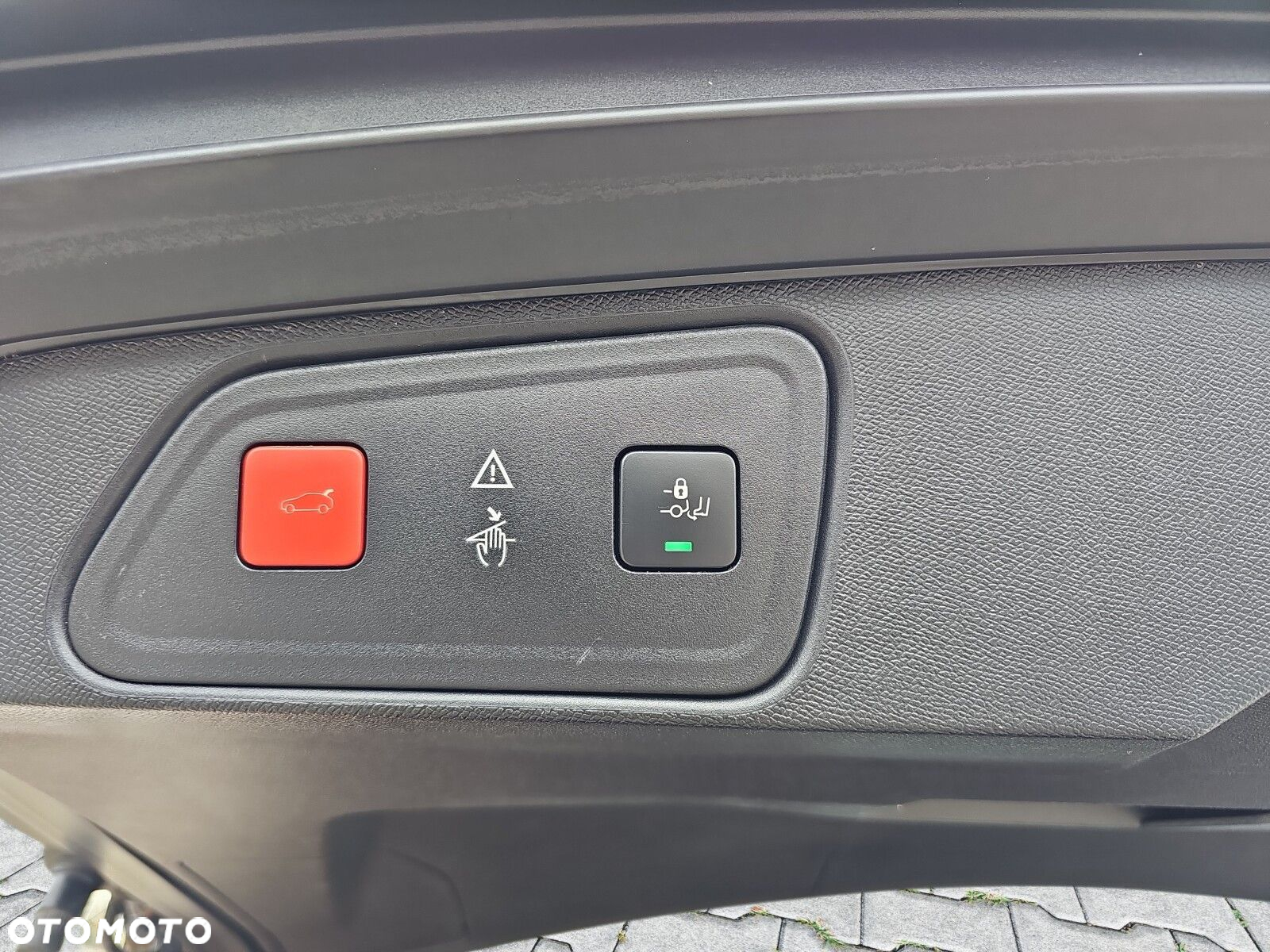 Peugeot 3008 1.2 PureTech GPF Allure S&S EAT8 - 25