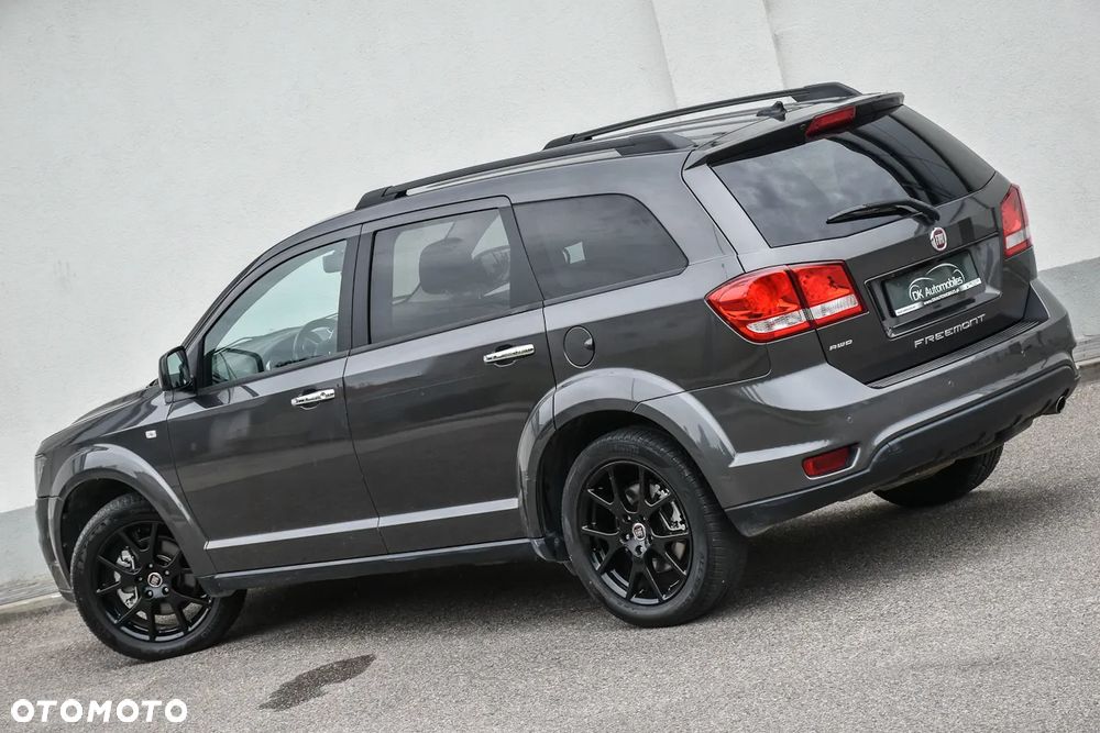 Fiat Freemont 2.0 Multijet 16V DPF Automatik Allrad Black Code - 11