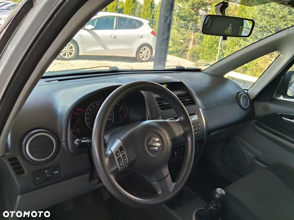 Suzuki SX4 - 5