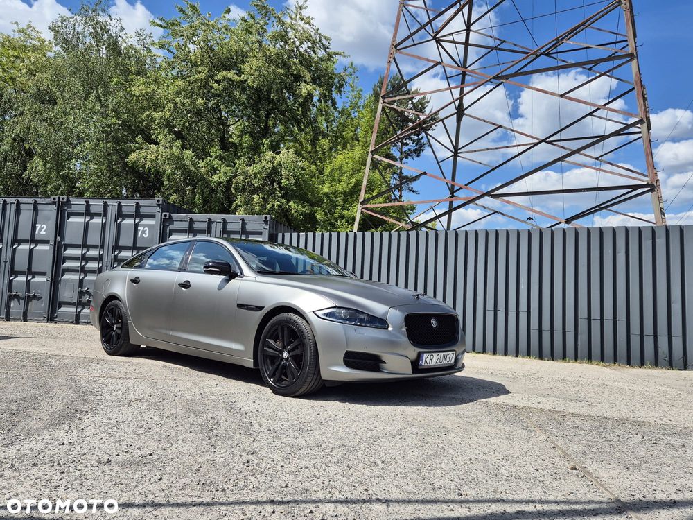 Jaguar XJ 3.0 T AWD LWB Portfolio - 12