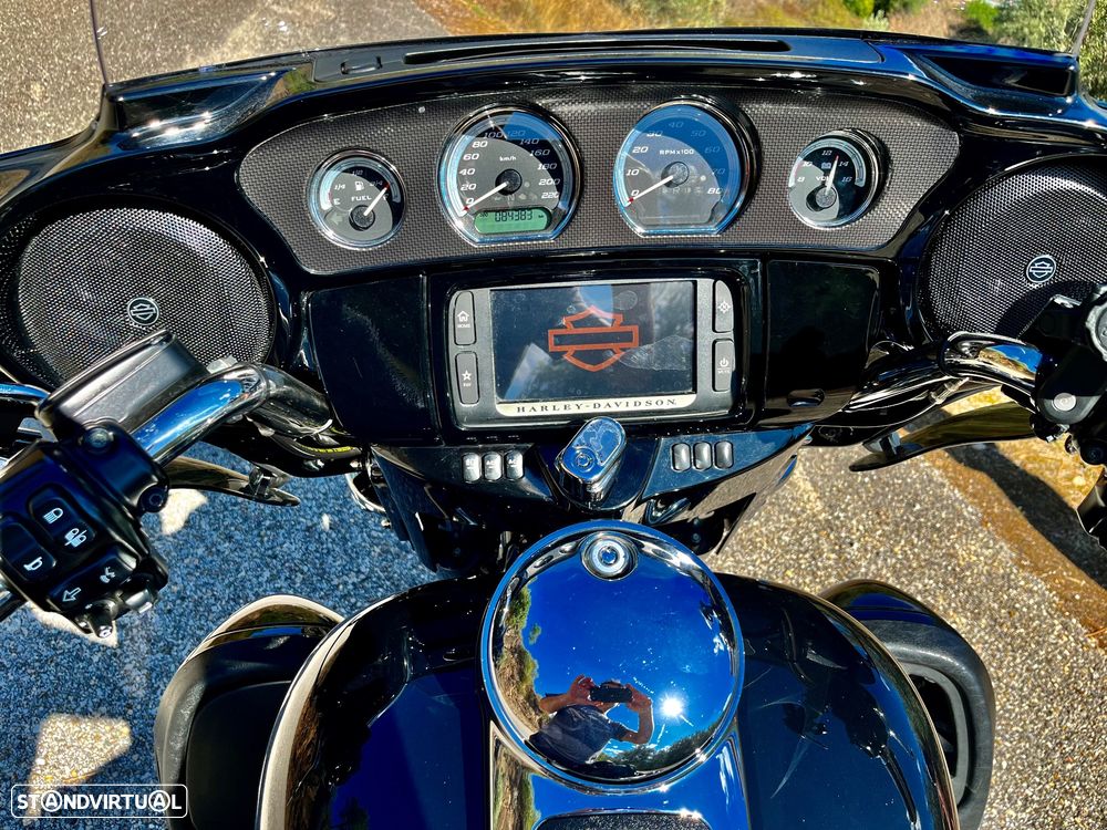 Harley-Davidson FLHTC - 5