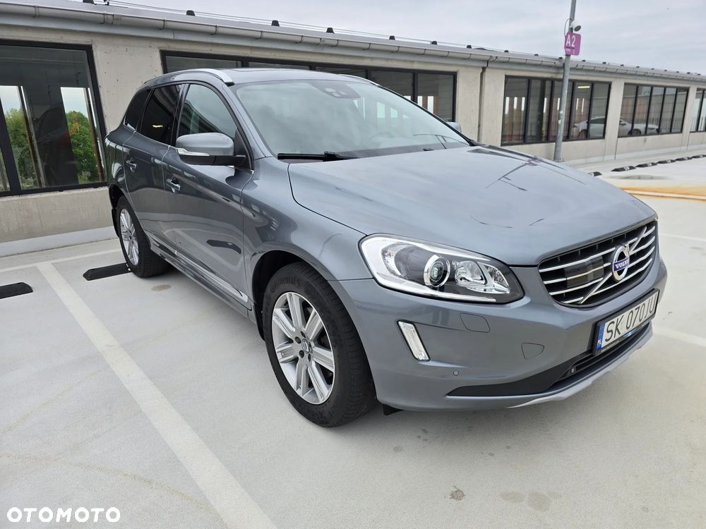 Volvo XC 60 D5 AWD Momentum - 12