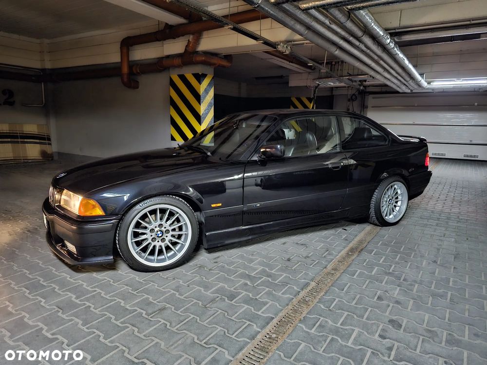 BMW Seria 3 328i - 4
