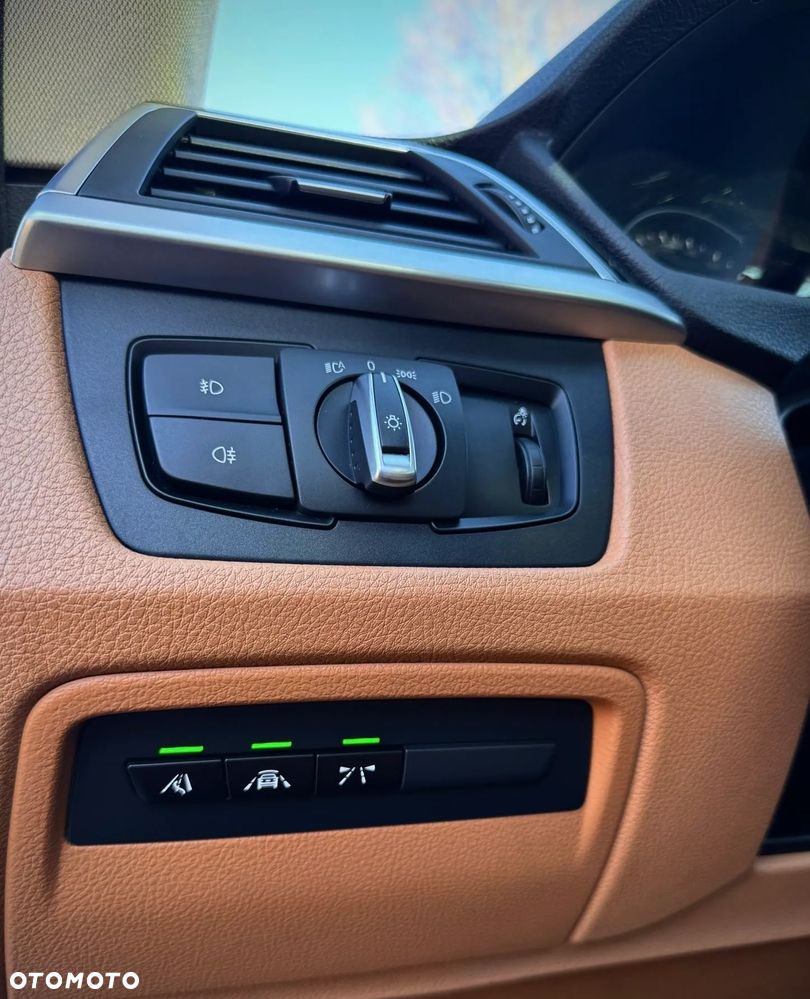 BMW 3GT 320d Luxury Line - 9