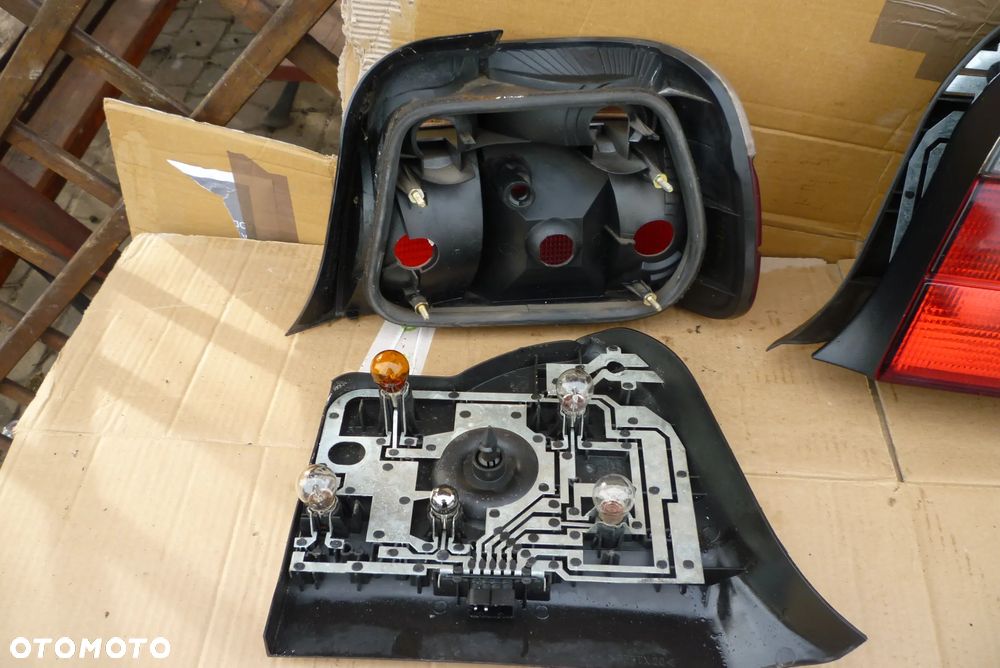 Lampa tył BMW E36 compact Europa - 6