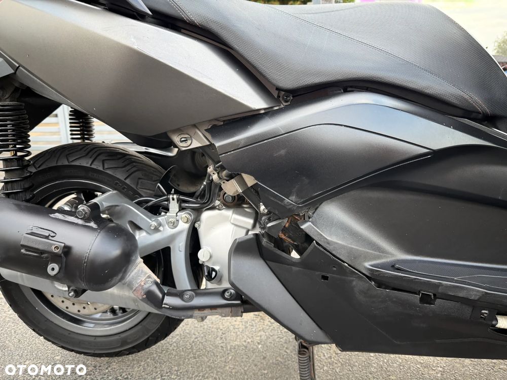 Yamaha X-max - 16