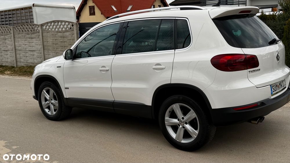 Volkswagen Tiguan 2.0 TDI 4Mot Perfectline R-Style DSG - 24