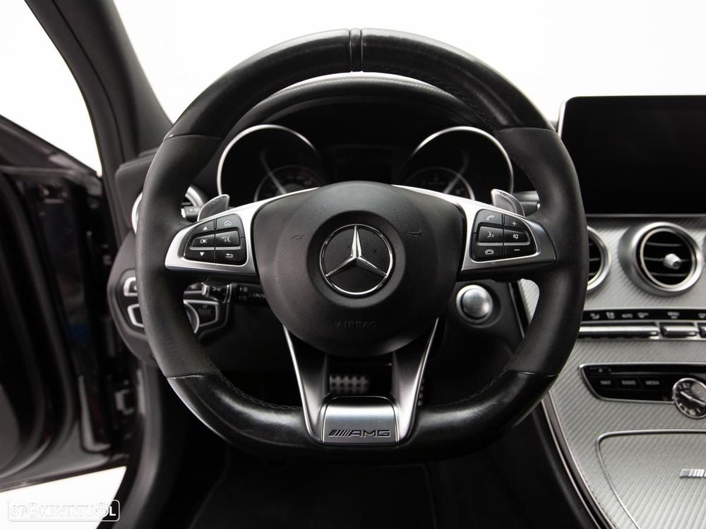 Mercedes-Benz C 63 AMG S - 32