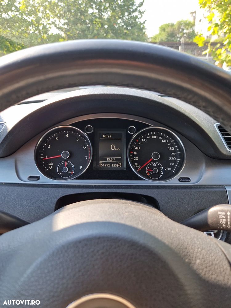 Volkswagen Passat CC - 11