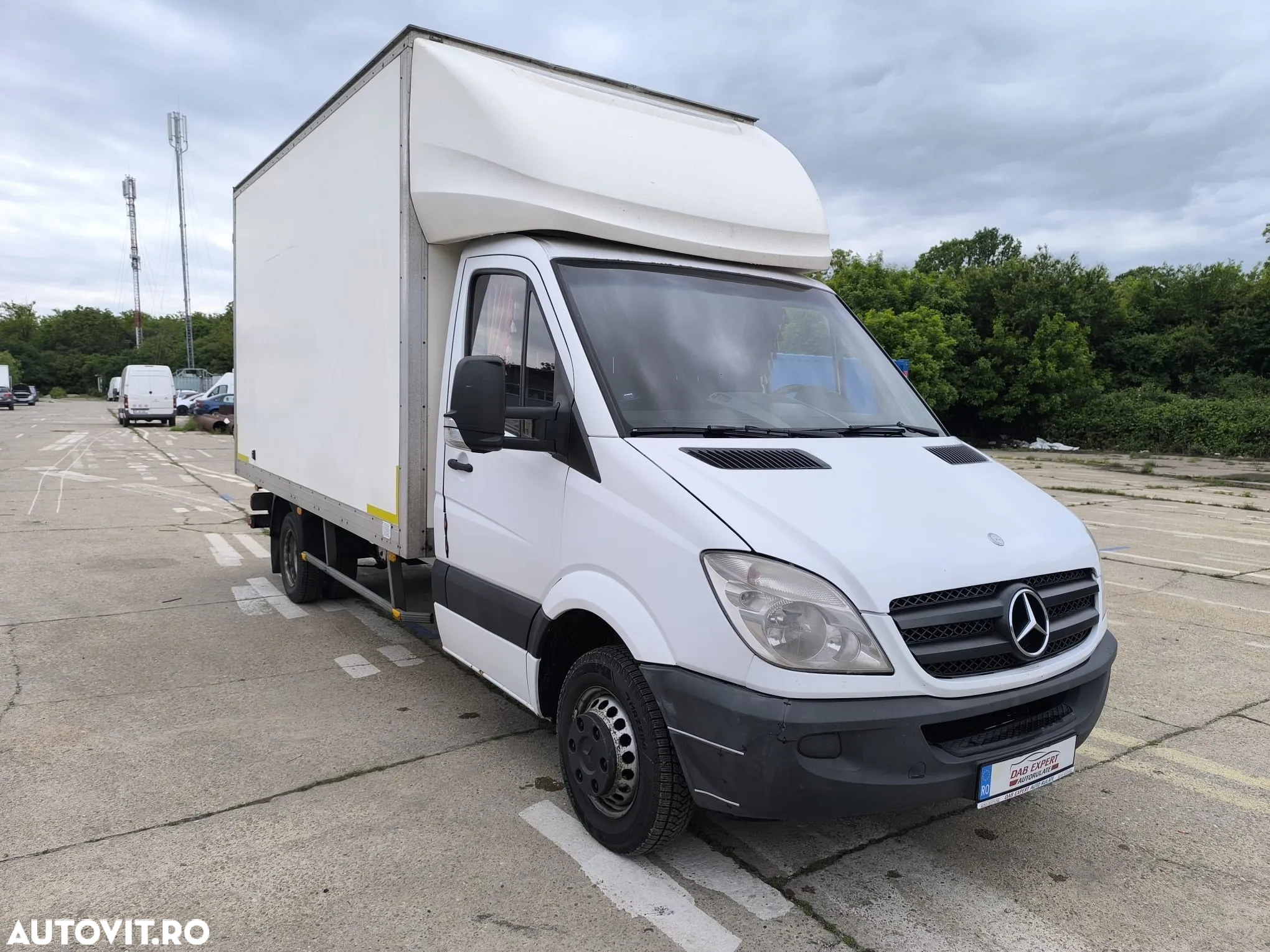 Mercedes-Benz Sprinter - 2