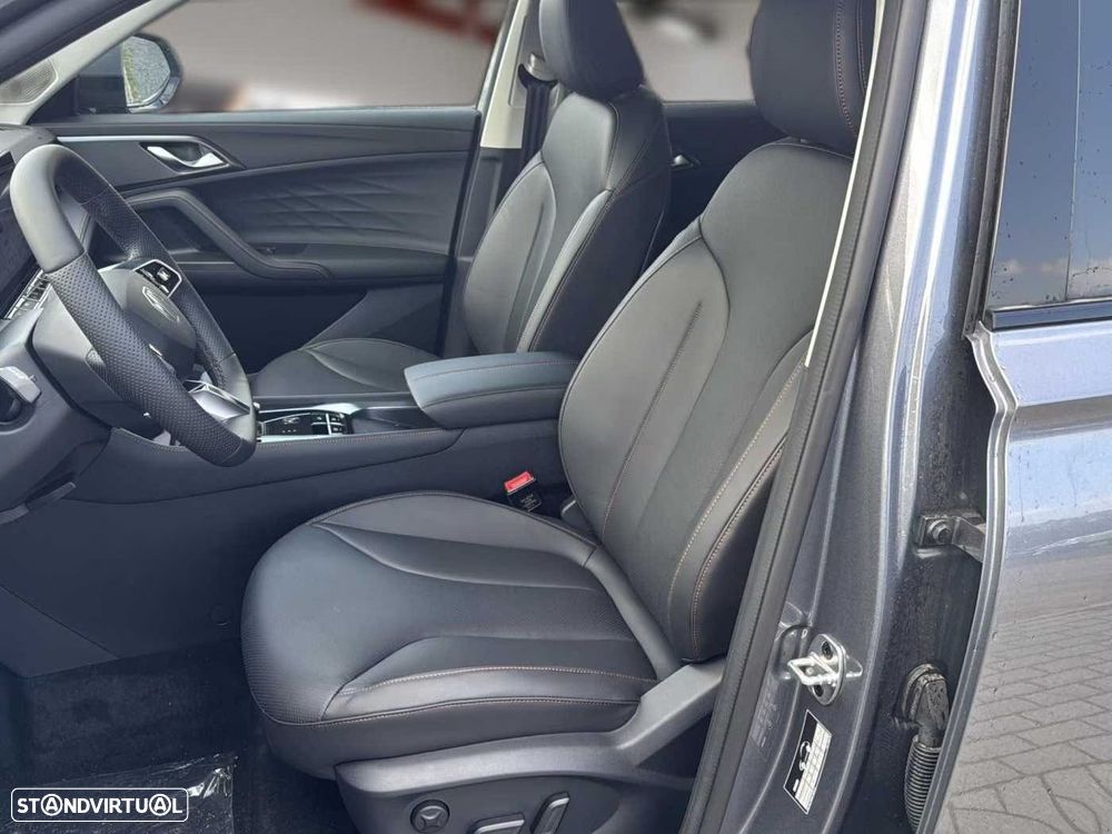 MG HS 1.5 Plug-in Hybrid Luxury - 11