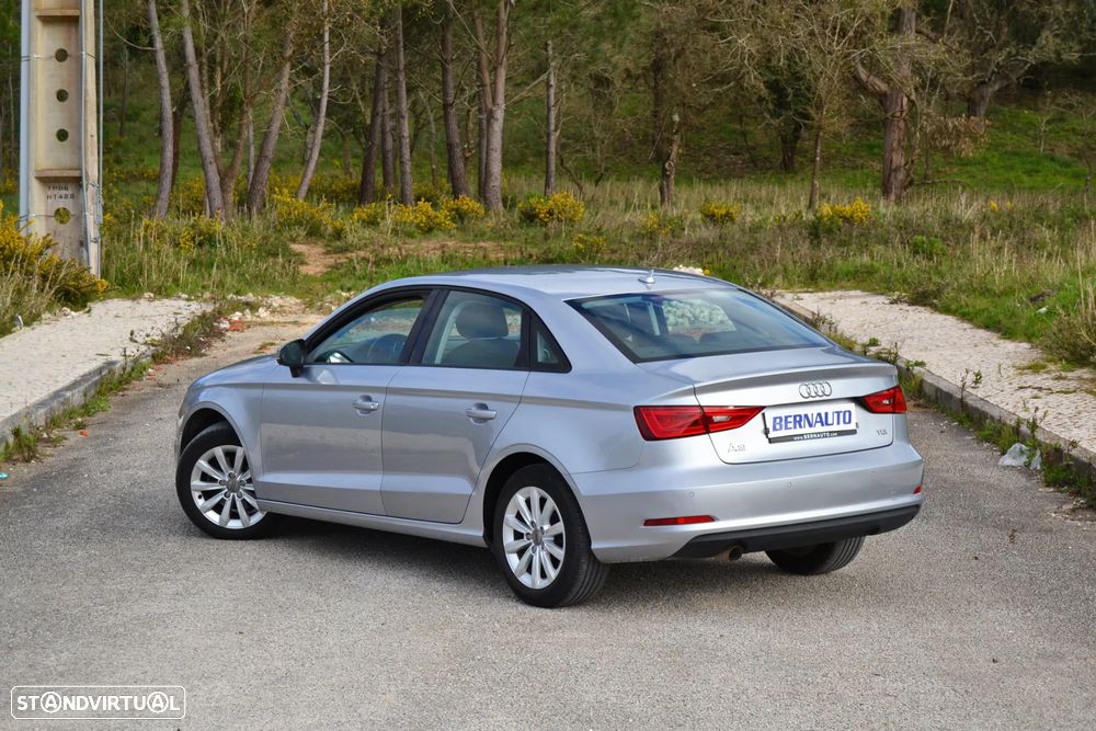 Audi A3 Limousine 1.6 TDI Advance - 8