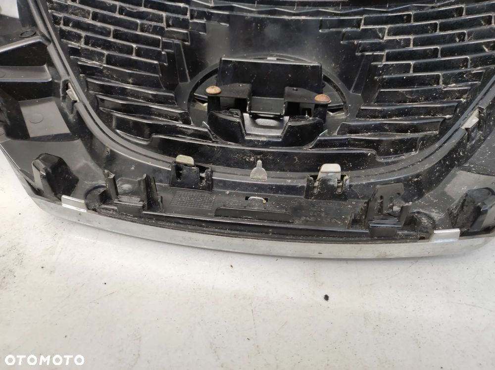 GRILL ATRAPA ZDERZAKA PRZÓD NISSAN QASHQAI J11 - 16