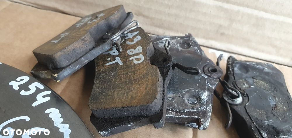 Tarcze hamulcowe tył tylne klocki Audi A3 8P 255MM - 6